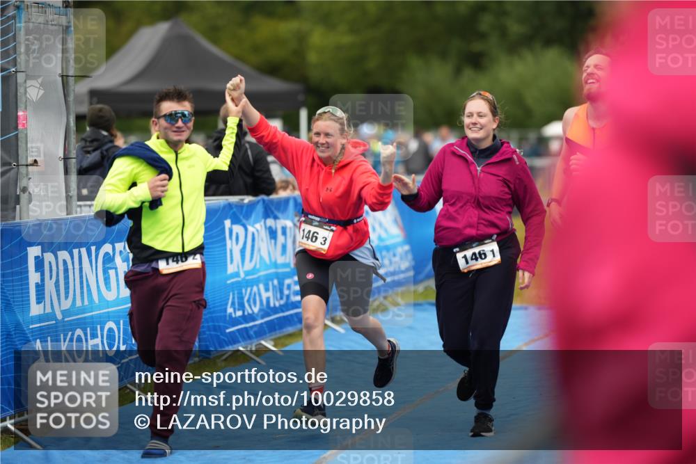 30.08.2026 - Elbe Triathlon Hamburg LAZAROV Photography http://msf.ph/oto/10029858 30.08.2026 16:30:49 Ziel  meine-sportfotos.de