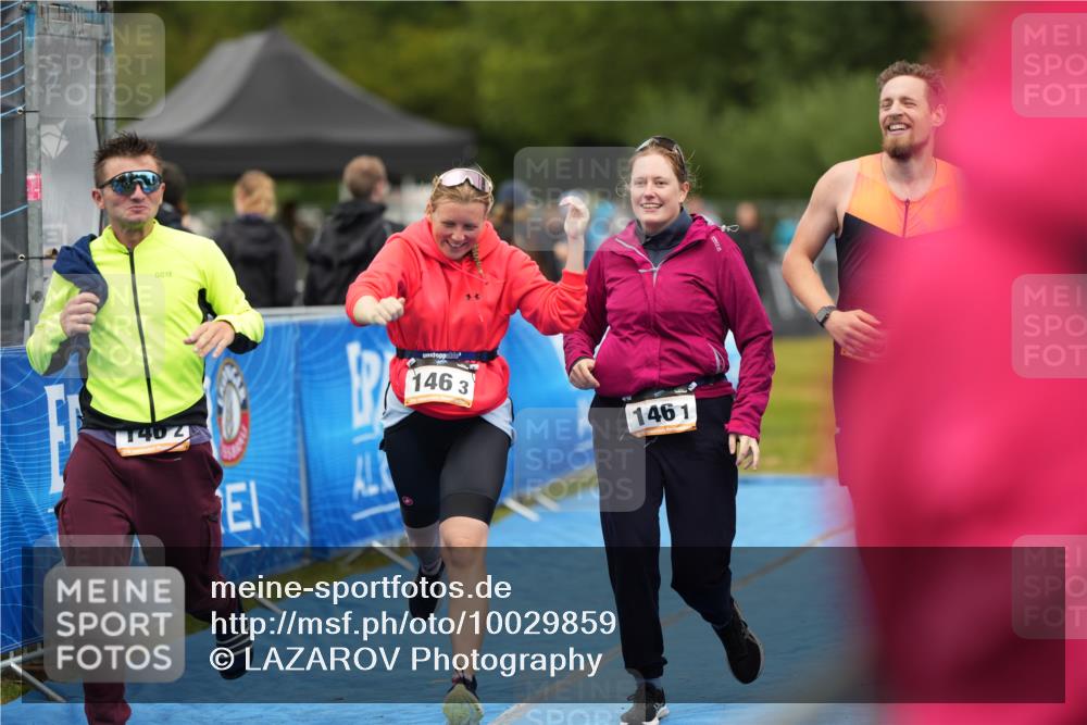 30.08.2026 - Elbe Triathlon Hamburg LAZAROV Photography http://msf.ph/oto/10029859 30.08.2026 16:30:49 Ziel  meine-sportfotos.de