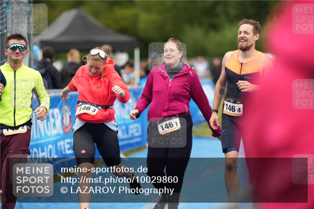 30.08.2026 - Elbe Triathlon Hamburg LAZAROV Photography http://msf.ph/oto/10029860 30.08.2026 16:30:49 Ziel  meine-sportfotos.de