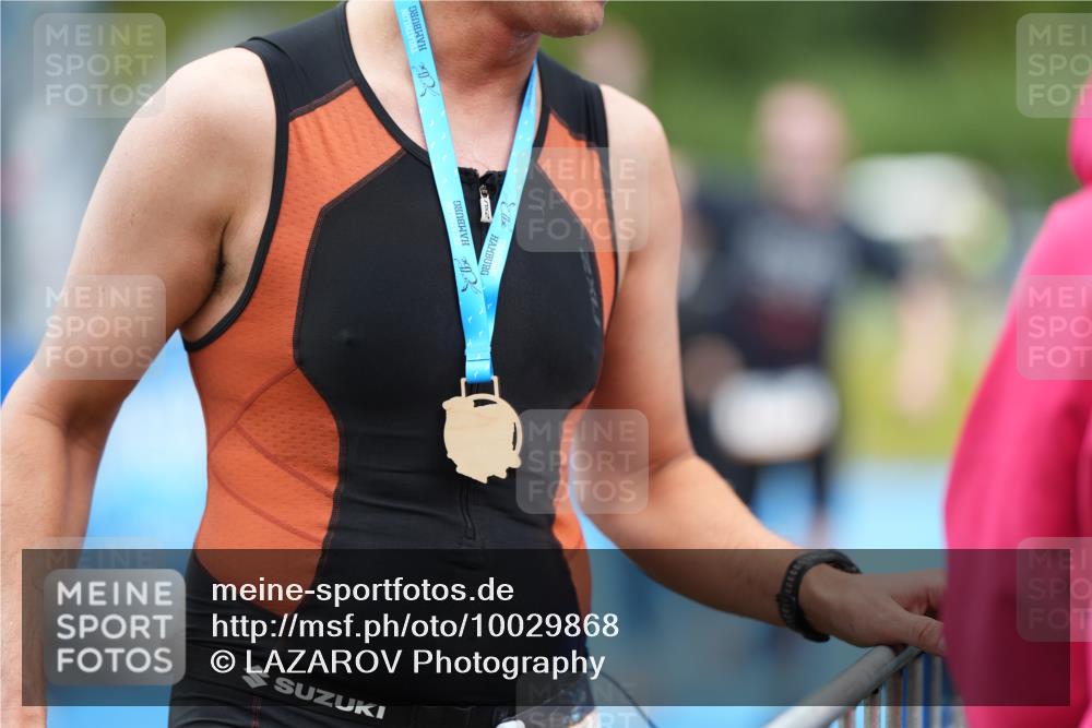 30.08.2026 - Elbe Triathlon Hamburg LAZAROV Photography http://msf.ph/oto/10029868 30.08.2026 16:31:30 Ziel  meine-sportfotos.de