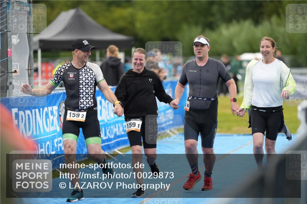 30.08.2026 - Elbe Triathlon Hamburg LAZAROV Photography http://msf.ph/oto/10029873 30.08.2026 16:32:28 Ziel  meine-sportfotos.de