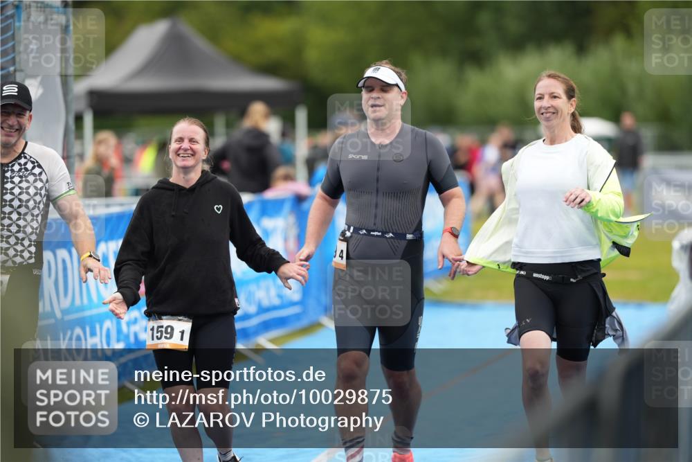 30.08.2026 - Elbe Triathlon Hamburg LAZAROV Photography http://msf.ph/oto/10029875 30.08.2026 16:32:29 Ziel  meine-sportfotos.de