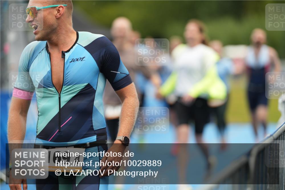 30.08.2026 - Elbe Triathlon Hamburg LAZAROV Photography http://msf.ph/oto/10029889 30.08.2026 16:34:33 Ziel  meine-sportfotos.de