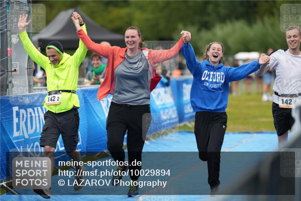 30.08.2026 - Elbe Triathlon Hamburg LAZAROV Photography http://msf.ph/oto/10029894 30.08.2026 16:35:31 Ziel  meine-sportfotos.de