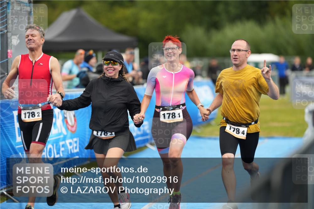 30.08.2026 - Elbe Triathlon Hamburg LAZAROV Photography http://msf.ph/oto/10029916 30.08.2026 16:42:21 Ziel  meine-sportfotos.de