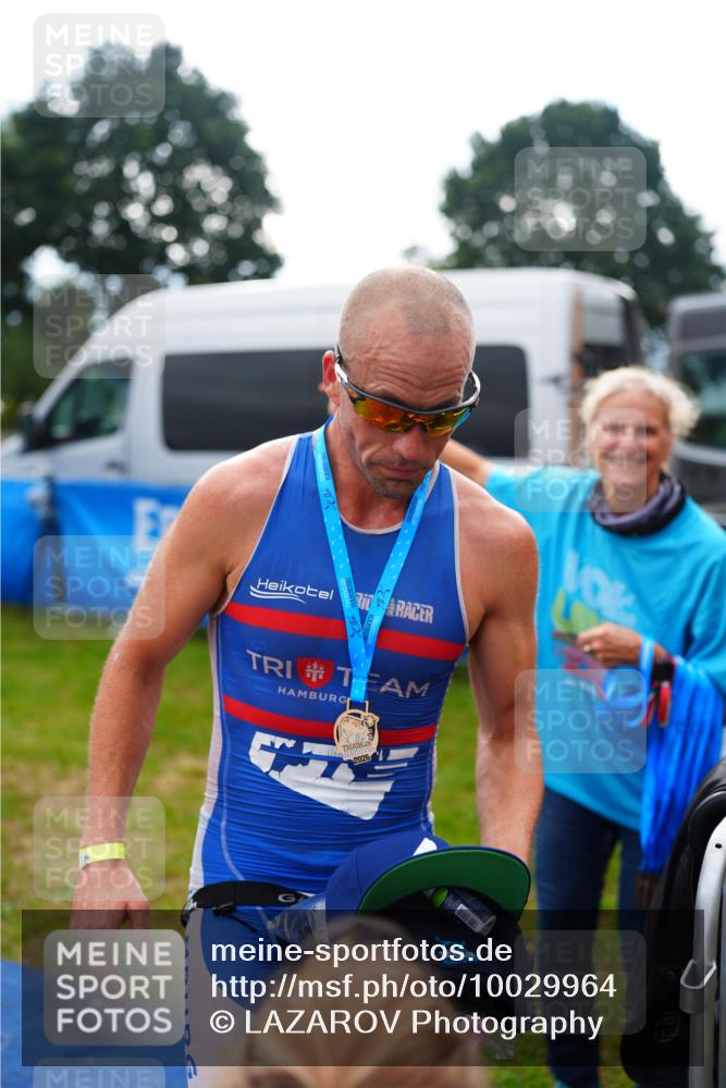 30.08.2026 - Elbe Triathlon Hamburg LAZAROV Photography http://msf.ph/oto/10029964 30.08.2026 10:00:05 Ziel 194 meine-sportfotos.de
