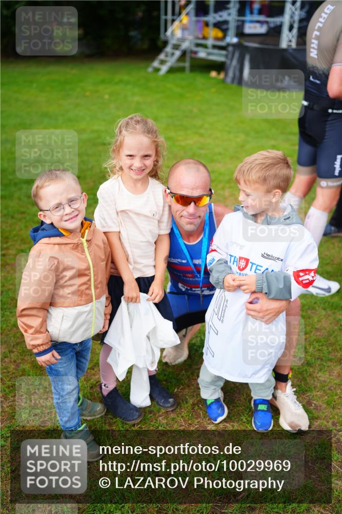 30.08.2026 - Elbe Triathlon Hamburg LAZAROV Photography http://msf.ph/oto/10029969 30.08.2026 10:00:18 Ziel 190 meine-sportfotos.de
