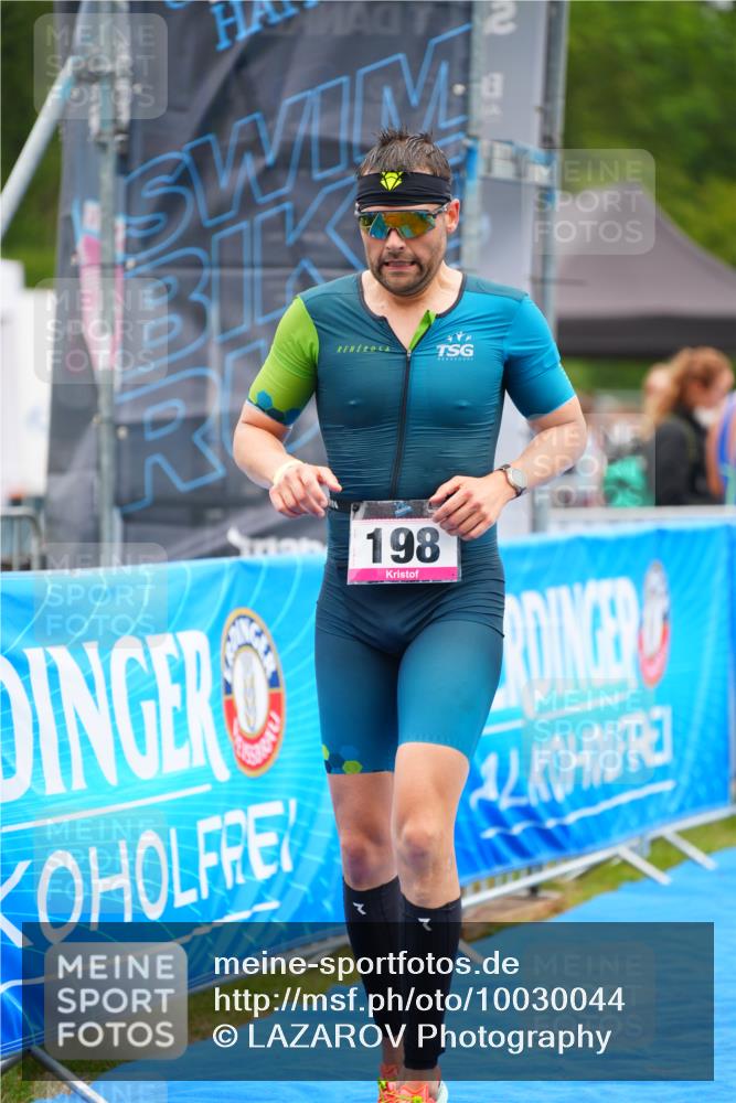 30.08.2026 - Elbe Triathlon Hamburg LAZAROV Photography http://msf.ph/oto/10030044 30.08.2026 10:04:21 Ziel 198 meine-sportfotos.de