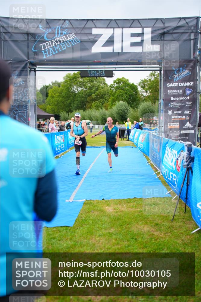 30.08.2026 - Elbe Triathlon Hamburg LAZAROV Photography http://msf.ph/oto/10030105 30.08.2026 10:07:25 Ziel 199, 207 meine-sportfotos.de