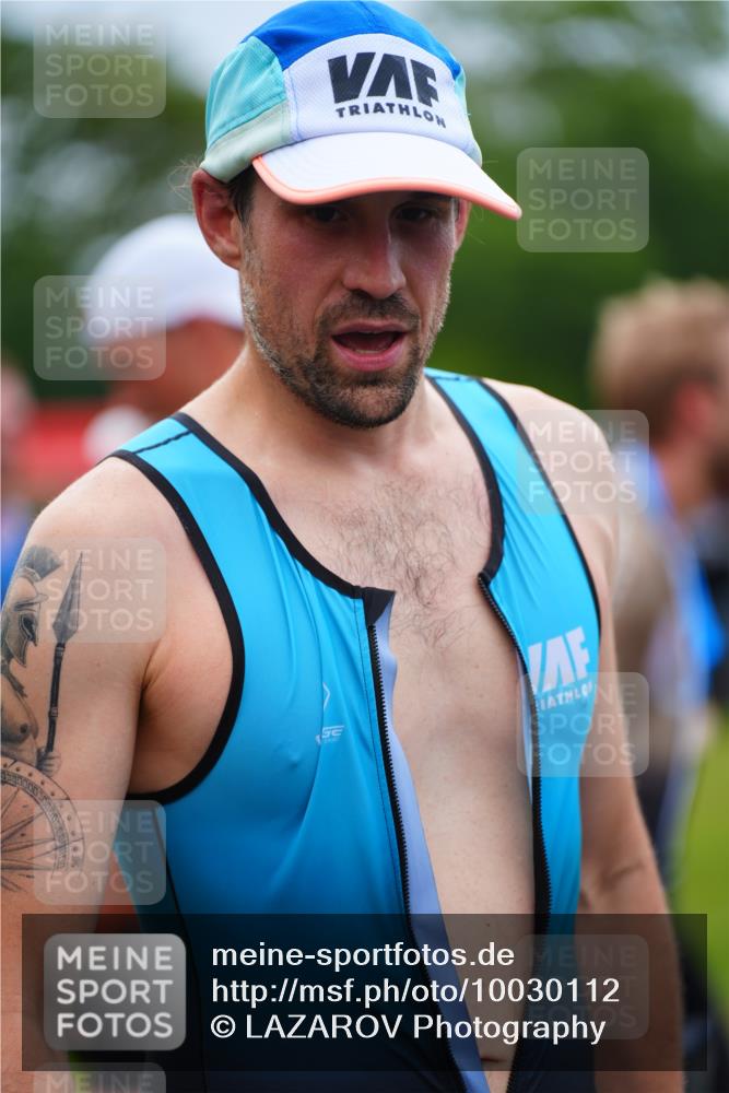 30.08.2026 - Elbe Triathlon Hamburg LAZAROV Photography http://msf.ph/oto/10030112 30.08.2026 10:07:46 Ziel  meine-sportfotos.de