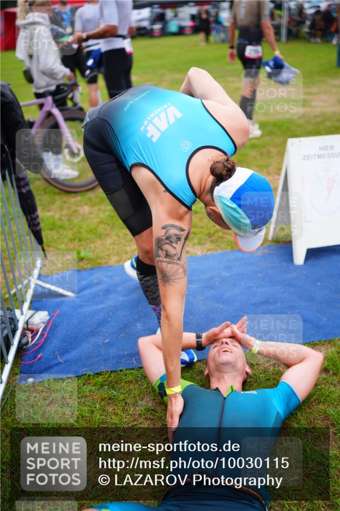 30.08.2026 - Elbe Triathlon Hamburg LAZAROV Photography http://msf.ph/oto/10030115 30.08.2026 10:07:47 Ziel  meine-sportfotos.de