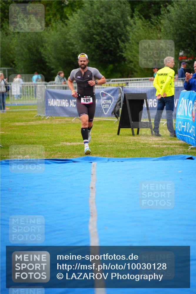 30.08.2026 - Elbe Triathlon Hamburg LAZAROV Photography http://msf.ph/oto/10030128 30.08.2026 10:08:05 Ziel 189 meine-sportfotos.de