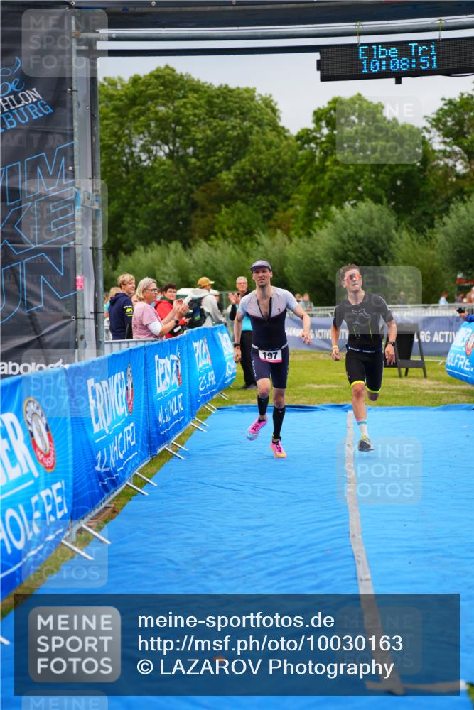 30.08.2026 - Elbe Triathlon Hamburg LAZAROV Photography http://msf.ph/oto/10030163 30.08.2026 10:08:52 Ziel 182, 197 meine-sportfotos.de