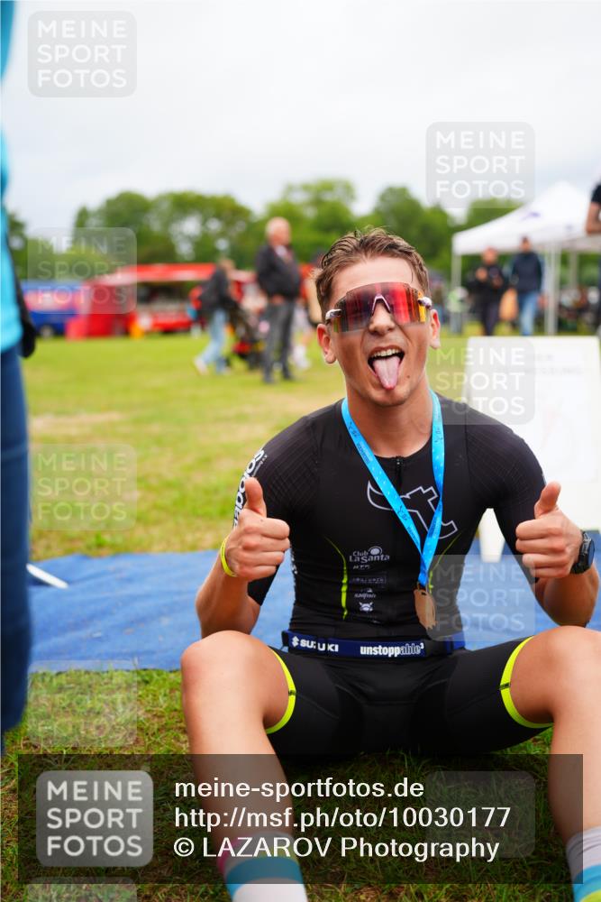 30.08.2026 - Elbe Triathlon Hamburg LAZAROV Photography http://msf.ph/oto/10030177 30.08.2026 10:09:19 Ziel  meine-sportfotos.de