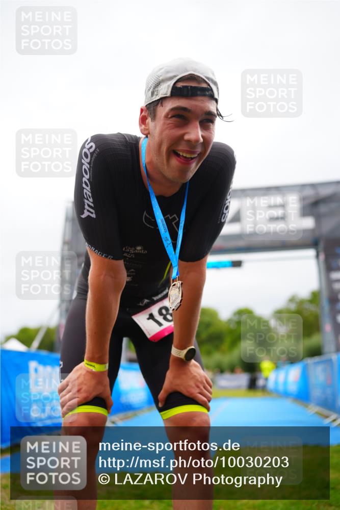 30.08.2026 - Elbe Triathlon Hamburg LAZAROV Photography http://msf.ph/oto/10030203 30.08.2026 10:10:23 Ziel  meine-sportfotos.de