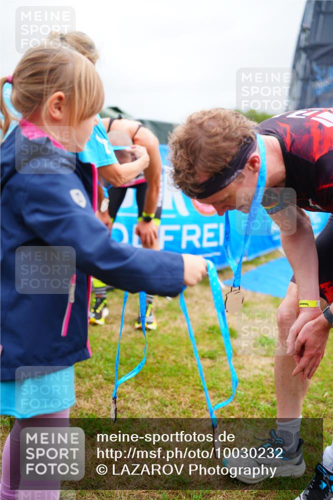 30.08.2026 - Elbe Triathlon Hamburg LAZAROV Photography http://msf.ph/oto/10030232 30.08.2026 10:10:57 Ziel  meine-sportfotos.de