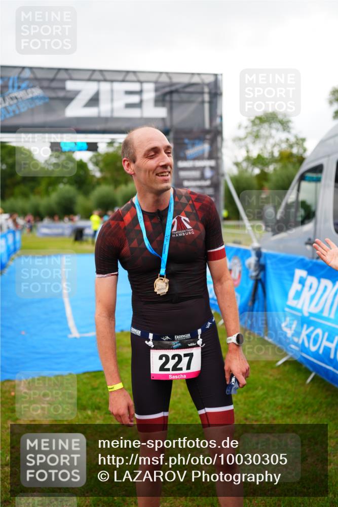 30.08.2026 - Elbe Triathlon Hamburg LAZAROV Photography http://msf.ph/oto/10030305 30.08.2026 10:13:58 Ziel  meine-sportfotos.de