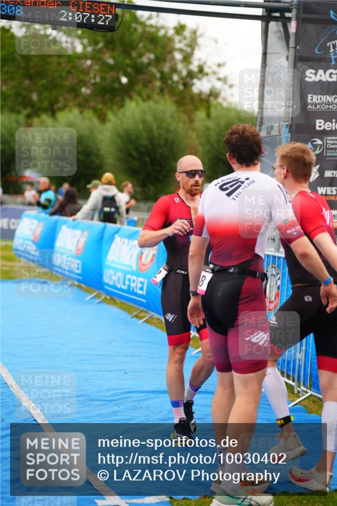 30.08.2026 - Elbe Triathlon Hamburg LAZAROV Photography http://msf.ph/oto/10030402 30.08.2026 10:17:29 Ziel 212, 308, 312 meine-sportfotos.de