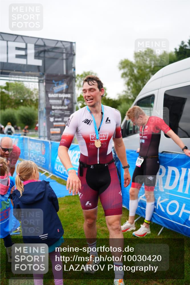 30.08.2026 - Elbe Triathlon Hamburg LAZAROV Photography http://msf.ph/oto/10030420 30.08.2026 10:17:44 Ziel 210 meine-sportfotos.de