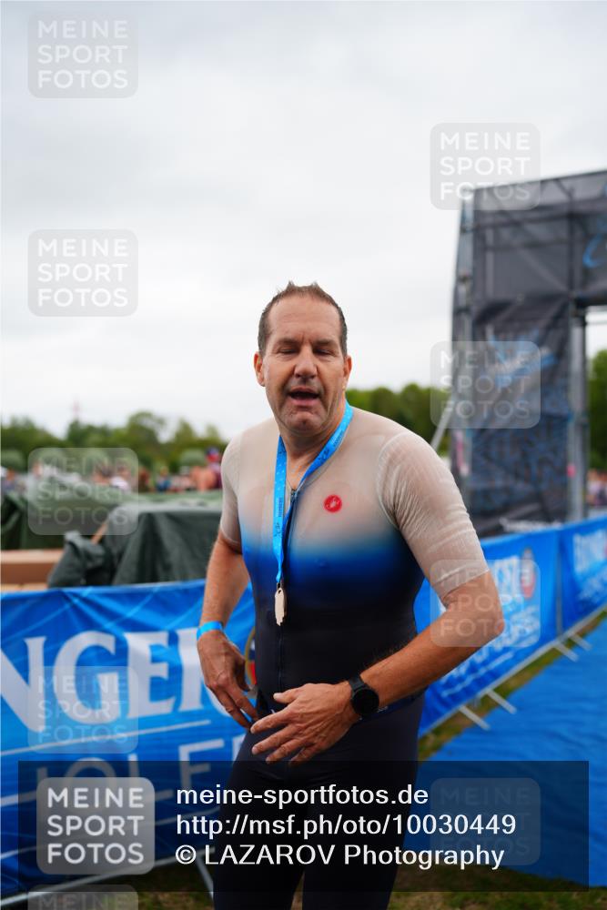 30.08.2026 - Elbe Triathlon Hamburg LAZAROV Photography http://msf.ph/oto/10030449 30.08.2026 10:18:19 Ziel 228 meine-sportfotos.de