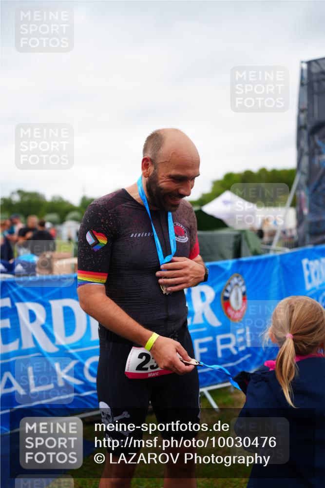 30.08.2026 - Elbe Triathlon Hamburg LAZAROV Photography http://msf.ph/oto/10030476 30.08.2026 10:19:09 Ziel 211 meine-sportfotos.de