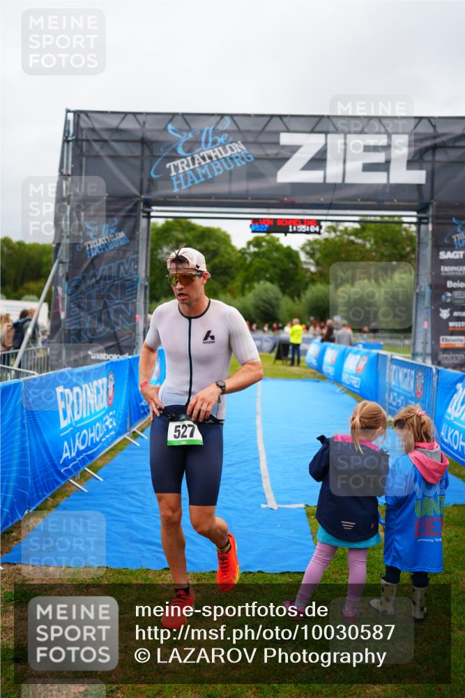 30.08.2026 - Elbe Triathlon Hamburg LAZAROV Photography http://msf.ph/oto/10030587 30.08.2026 10:25:05 Ziel 258, 527 meine-sportfotos.de