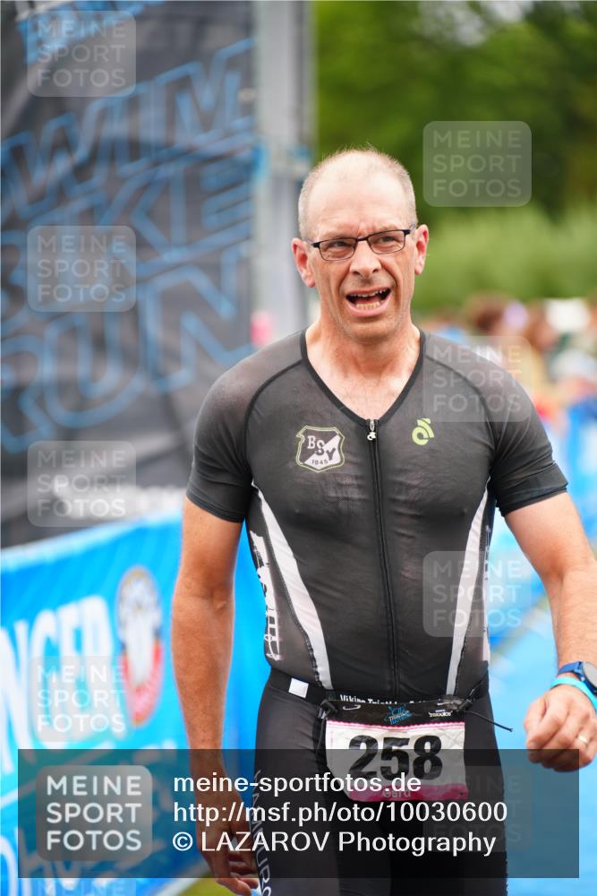 30.08.2026 - Elbe Triathlon Hamburg LAZAROV Photography http://msf.ph/oto/10030600 30.08.2026 10:25:13 Ziel 258 meine-sportfotos.de