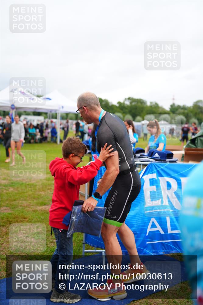 30.08.2026 - Elbe Triathlon Hamburg LAZAROV Photography http://msf.ph/oto/10030613 30.08.2026 10:25:31 Ziel  meine-sportfotos.de