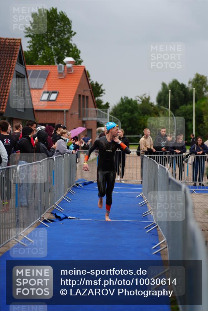 30.08.2026 - Elbe Triathlon Hamburg LAZAROV Photography http://msf.ph/oto/10030614 30.08.2026 08:22:31 Schwimmen 225 meine-sportfotos.de