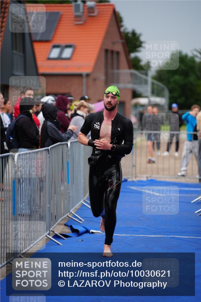 30.08.2026 - Elbe Triathlon Hamburg LAZAROV Photography http://msf.ph/oto/10030621 30.08.2026 08:22:48 Schwimmen 195, 203 meine-sportfotos.de