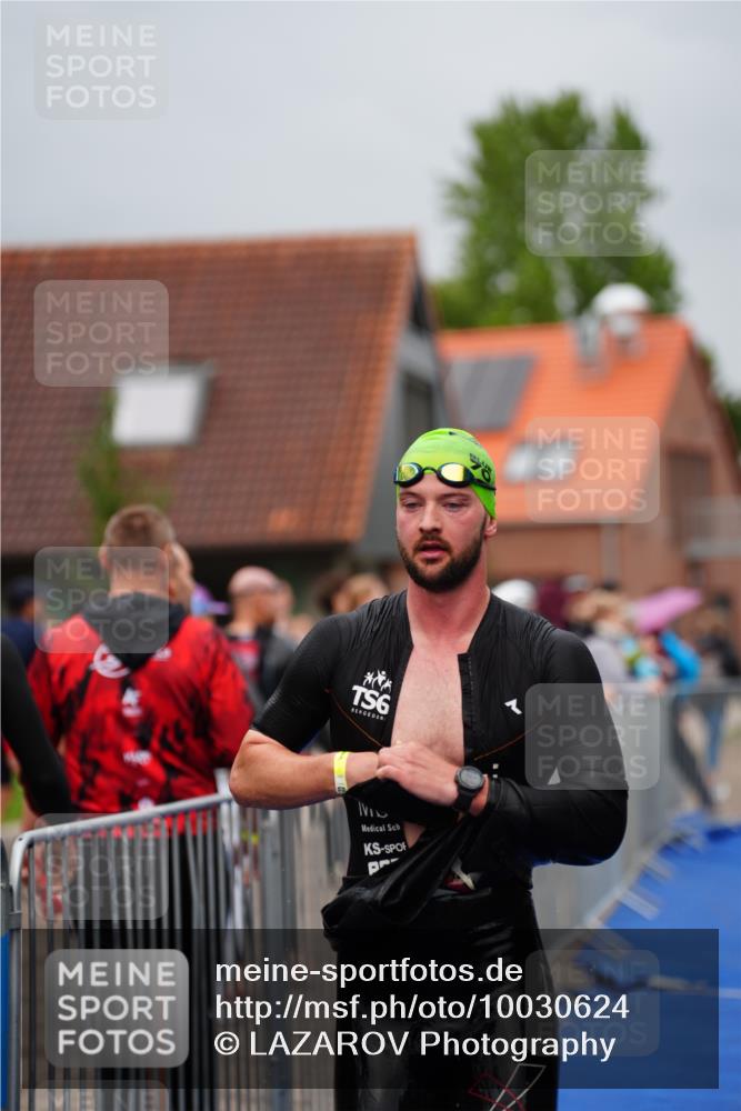 30.08.2026 - Elbe Triathlon Hamburg LAZAROV Photography http://msf.ph/oto/10030624 30.08.2026 08:22:50 Schwimmen 195, 203 meine-sportfotos.de