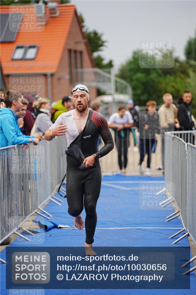 30.08.2026 - Elbe Triathlon Hamburg LAZAROV Photography http://msf.ph/oto/10030656 30.08.2026 08:23:49 Schwimmen 189, 190, 207, 213, 217, 226 meine-sportfotos.de