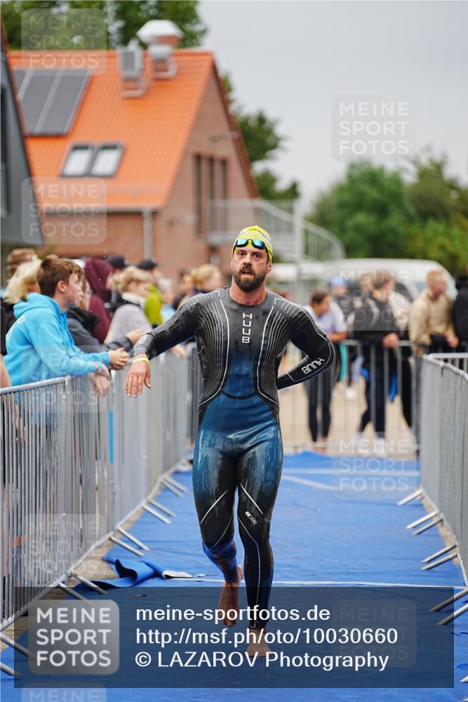 30.08.2026 - Elbe Triathlon Hamburg LAZAROV Photography http://msf.ph/oto/10030660 30.08.2026 08:23:52 Schwimmen 189, 190, 213, 217, 226 meine-sportfotos.de