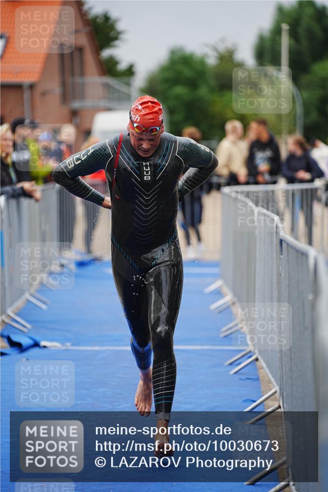 30.08.2026 - Elbe Triathlon Hamburg LAZAROV Photography http://msf.ph/oto/10030673 30.08.2026 08:24:37 Schwimmen 218, 247 meine-sportfotos.de