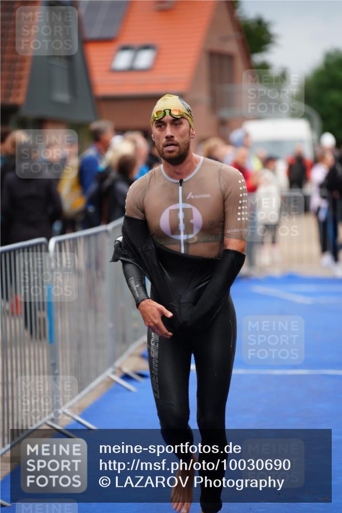 30.08.2026 - Elbe Triathlon Hamburg LAZAROV Photography http://msf.ph/oto/10030690 30.08.2026 08:25:45 Schwimmen 185, 193, 197, 199, 204, 216 meine-sportfotos.de
