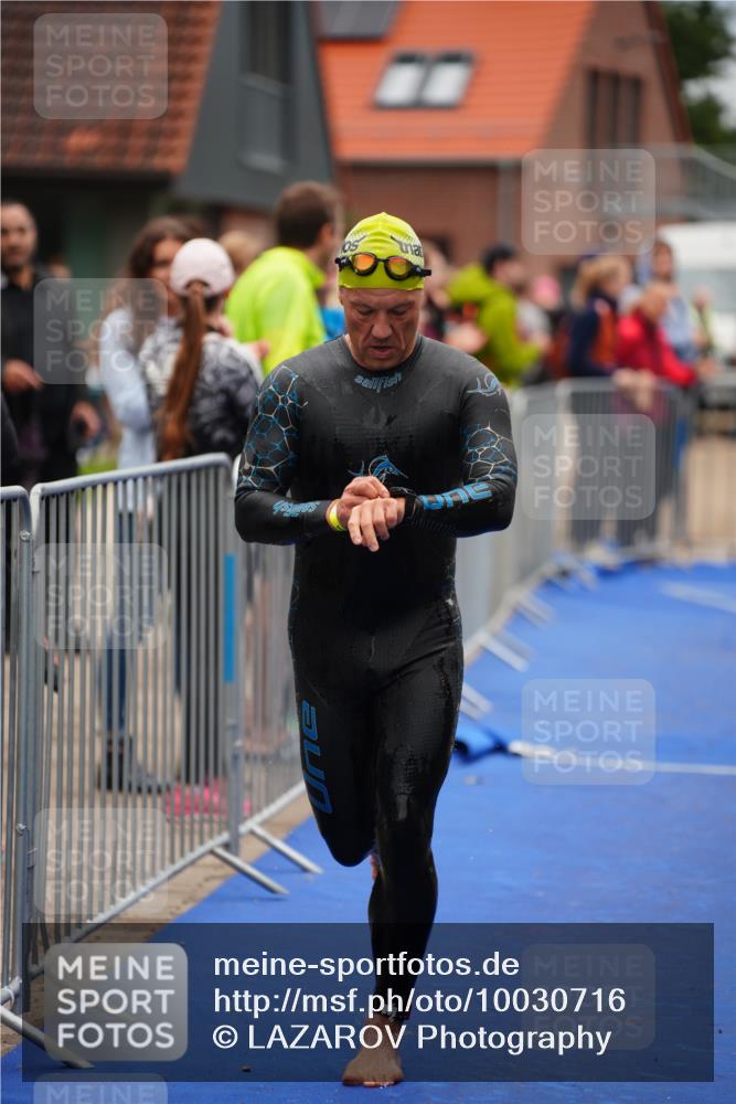 30.08.2026 - Elbe Triathlon Hamburg LAZAROV Photography http://msf.ph/oto/10030716 30.08.2026 08:27:18 Schwimmen 191, 229, 240 meine-sportfotos.de