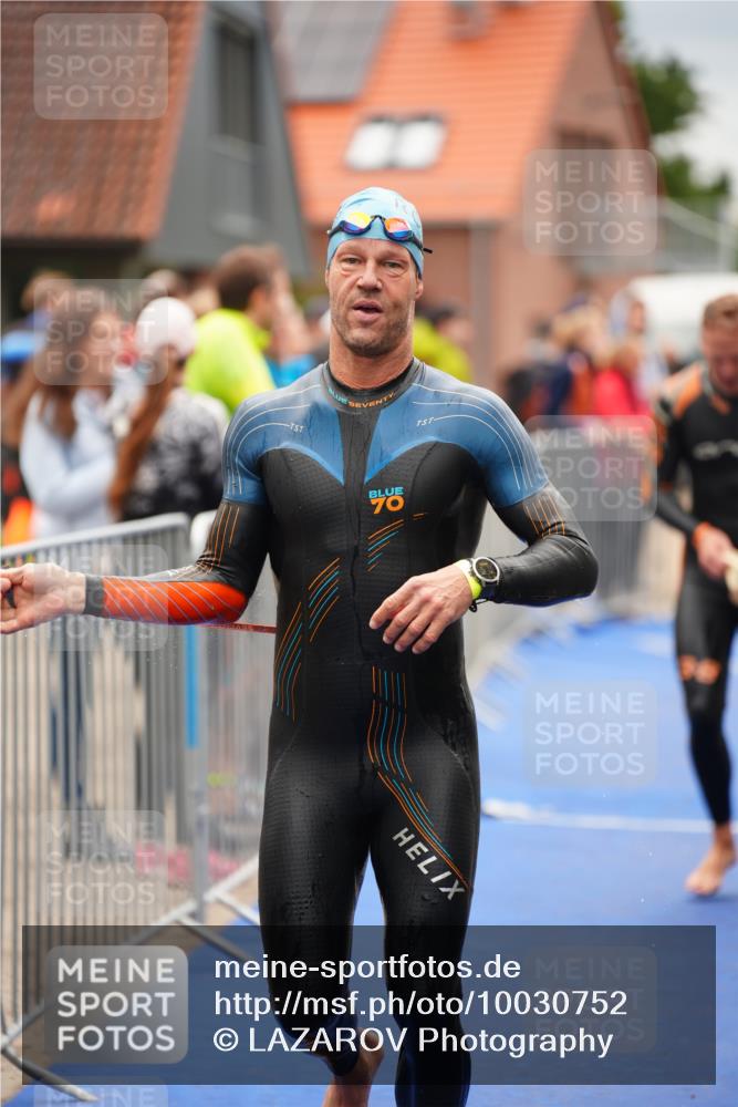 30.08.2026 - Elbe Triathlon Hamburg LAZAROV Photography http://msf.ph/oto/10030752 30.08.2026 08:28:00 Schwimmen 222, 236 meine-sportfotos.de