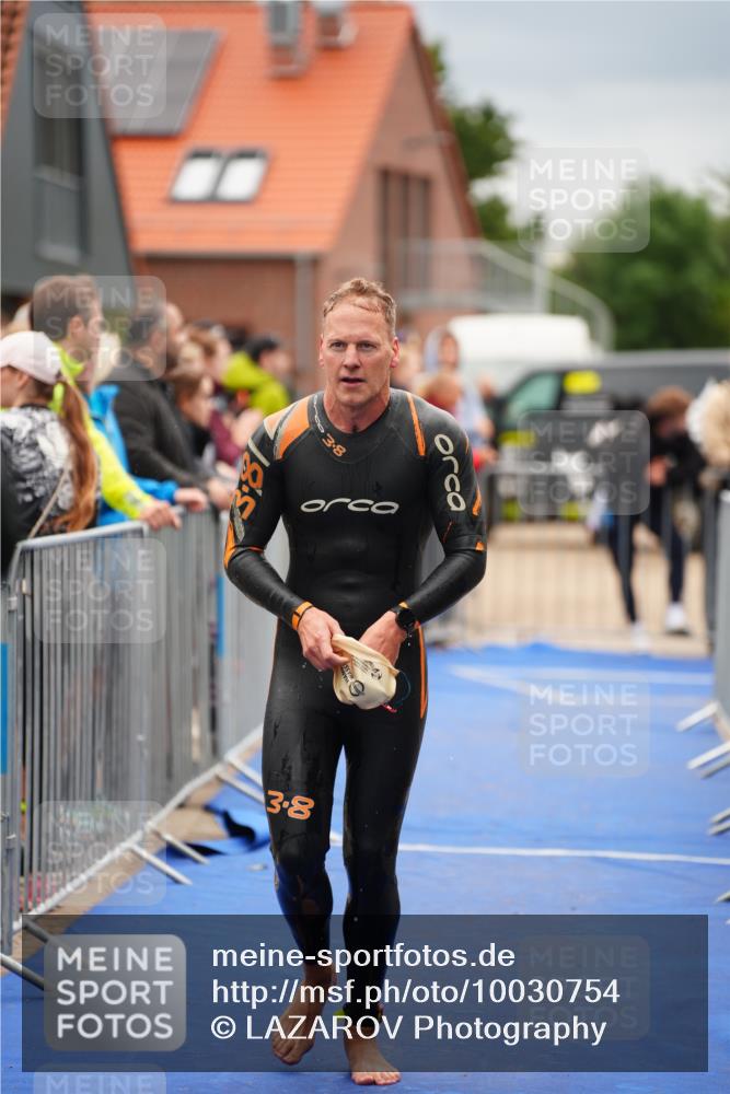 30.08.2026 - Elbe Triathlon Hamburg LAZAROV Photography http://msf.ph/oto/10030754 30.08.2026 08:28:01 Schwimmen 222, 236 meine-sportfotos.de