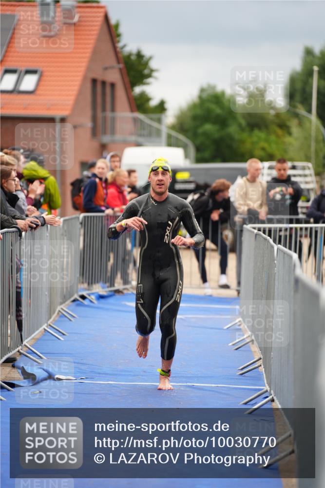30.08.2026 - Elbe Triathlon Hamburg LAZAROV Photography http://msf.ph/oto/10030770 30.08.2026 08:28:14 Schwimmen 183, 198 meine-sportfotos.de