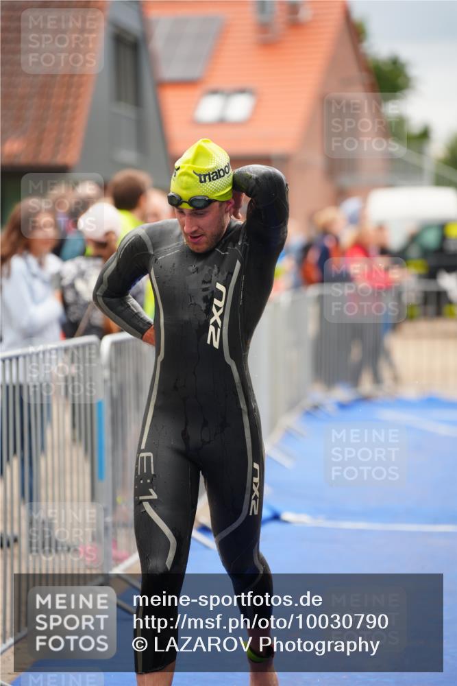 30.08.2026 - Elbe Triathlon Hamburg LAZAROV Photography http://msf.ph/oto/10030790 30.08.2026 08:28:16 Schwimmen 183, 198 meine-sportfotos.de