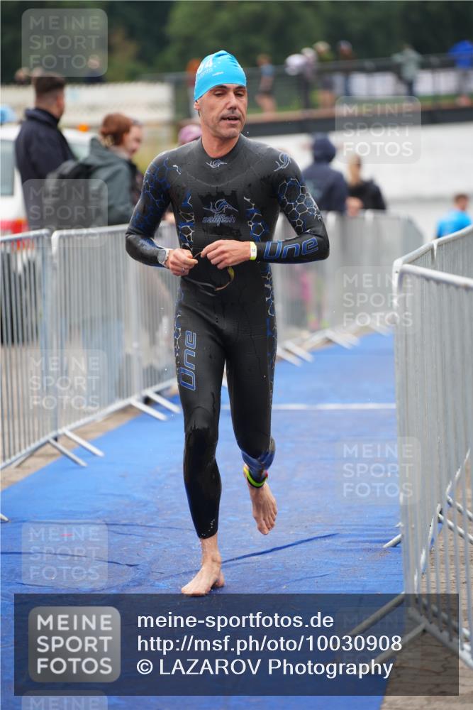 30.08.2026 - Elbe Triathlon Hamburg LAZAROV Photography http://msf.ph/oto/10030908 30.08.2026 08:30:51 Schwimmen 211 meine-sportfotos.de