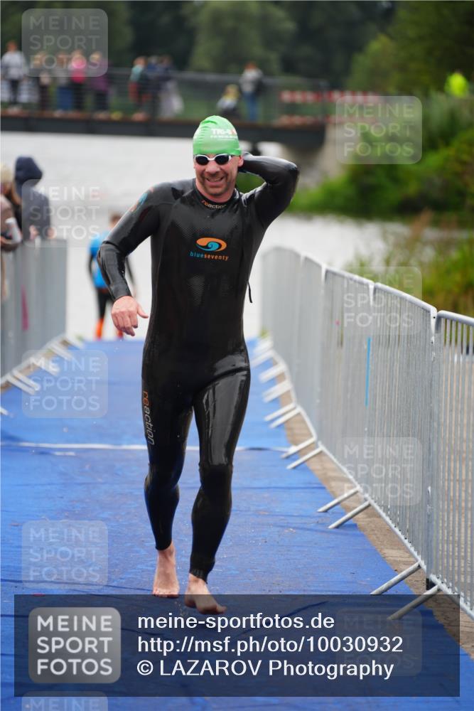 30.08.2026 - Elbe Triathlon Hamburg LAZAROV Photography http://msf.ph/oto/10030932 30.08.2026 08:30:58 Schwimmen 201, 211 meine-sportfotos.de