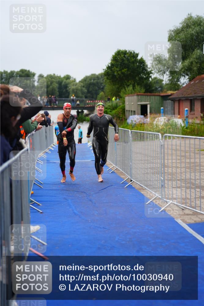 30.08.2026 - Elbe Triathlon Hamburg LAZAROV Photography http://msf.ph/oto/10030940 30.08.2026 08:31:46 Schwimmen 200, 228 meine-sportfotos.de