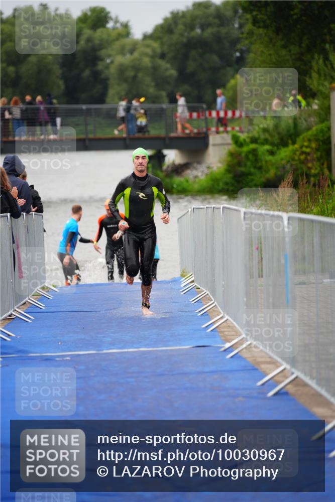 30.08.2026 - Elbe Triathlon Hamburg LAZAROV Photography http://msf.ph/oto/10030967 30.08.2026 08:32:09 Schwimmen 196 meine-sportfotos.de