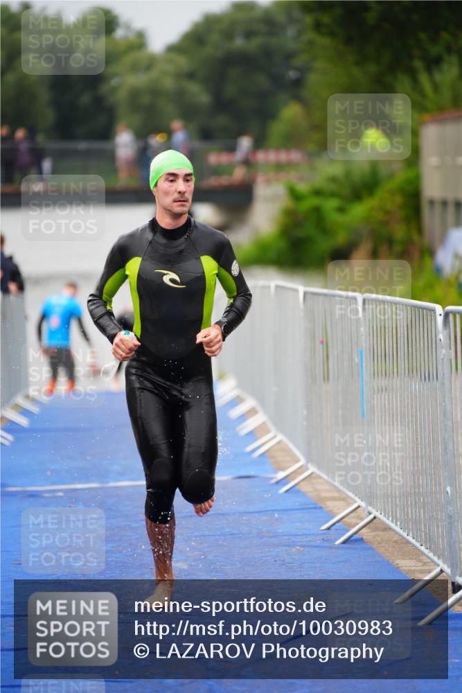 30.08.2026 - Elbe Triathlon Hamburg LAZAROV Photography http://msf.ph/oto/10030983 30.08.2026 08:32:11 Schwimmen 196 meine-sportfotos.de