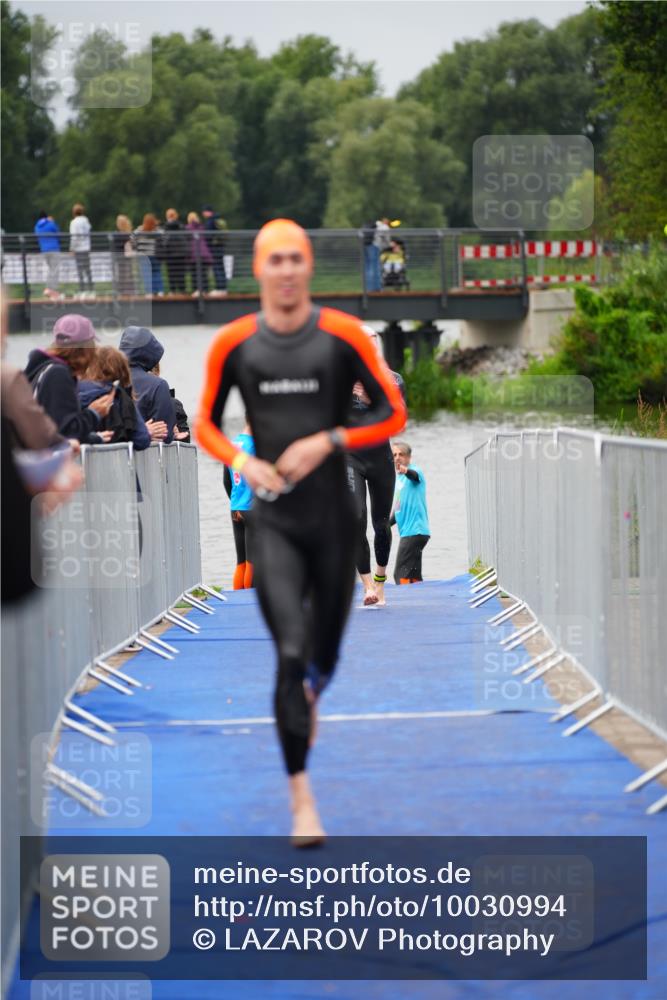 30.08.2026 - Elbe Triathlon Hamburg LAZAROV Photography http://msf.ph/oto/10030994 30.08.2026 08:32:21 Schwimmen 196, 231 meine-sportfotos.de