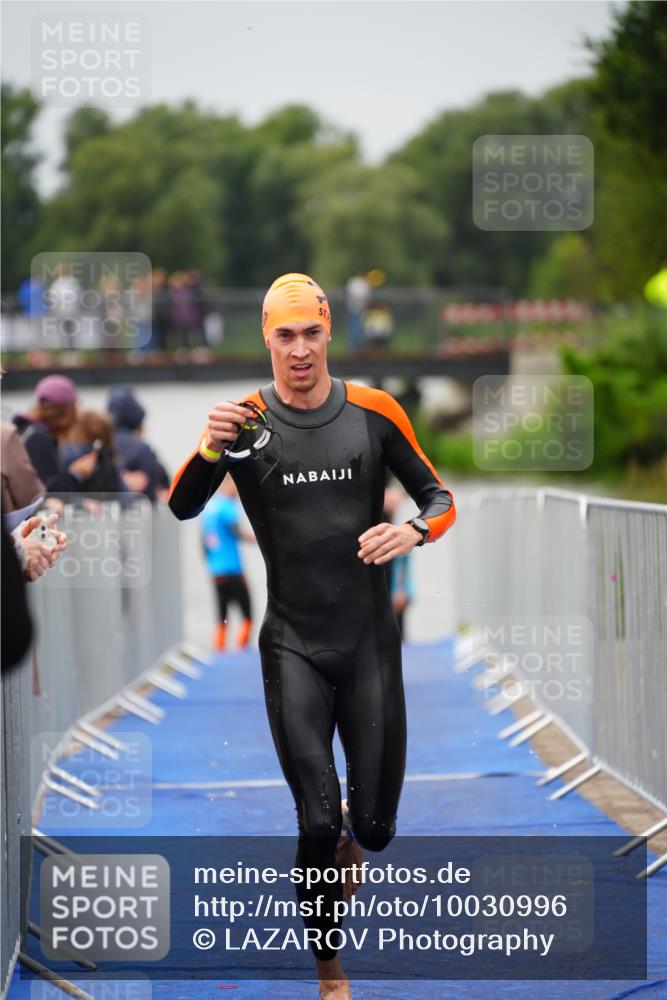 30.08.2026 - Elbe Triathlon Hamburg LAZAROV Photography http://msf.ph/oto/10030996 30.08.2026 08:32:21 Schwimmen 196, 231 meine-sportfotos.de