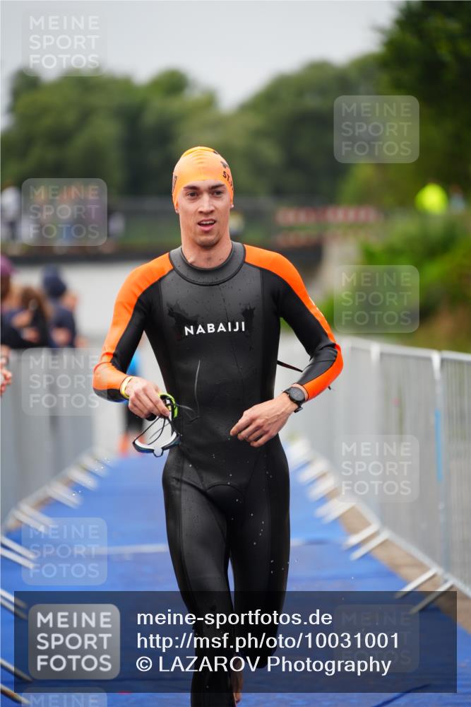 30.08.2026 - Elbe Triathlon Hamburg LAZAROV Photography http://msf.ph/oto/10031001 30.08.2026 08:32:22 Schwimmen 196, 220, 231 meine-sportfotos.de