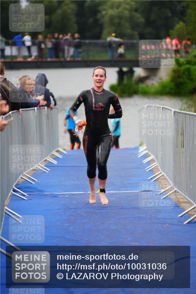 30.08.2026 - Elbe Triathlon Hamburg LAZAROV Photography http://msf.ph/oto/10031036 30.08.2026 08:33:05 Schwimmen 390 meine-sportfotos.de
