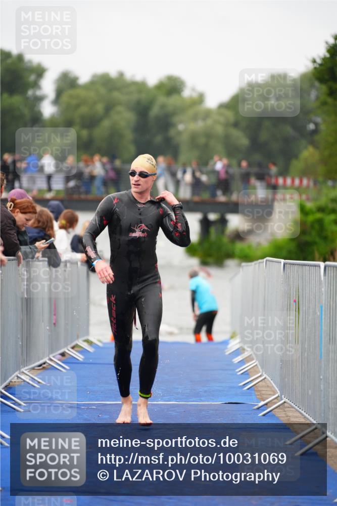 30.08.2026 - Elbe Triathlon Hamburg LAZAROV Photography http://msf.ph/oto/10031069 30.08.2026 08:34:45 Schwimmen 309 meine-sportfotos.de